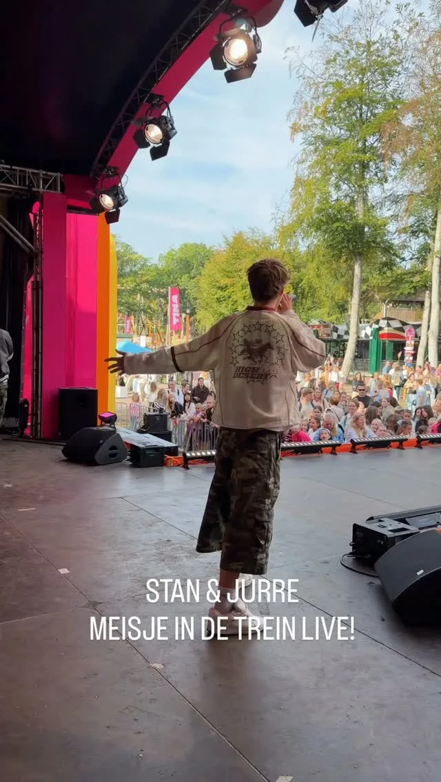 Stan & Jurre met ‘Meisje in de Trein’ LIVE op Tina Festival! Wie zong ’m mee? #POPZ #MeisjeInDeTrein #TinaFes…
